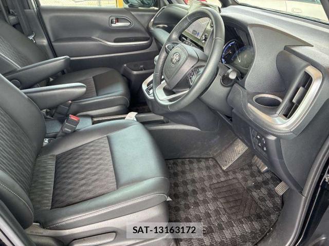 Toyota NOAH 2023-10 8855853-3