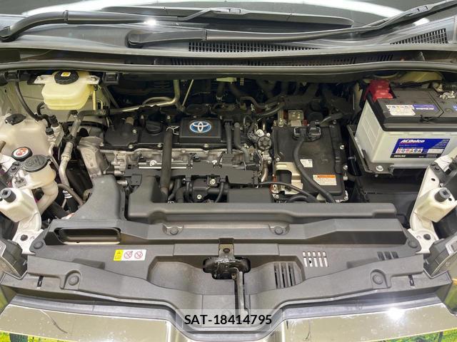 Toyota NOAH 2022-08 8855980-17