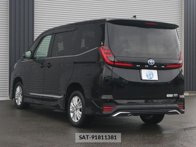 Toyota NOAH 2022-12 8856023-14