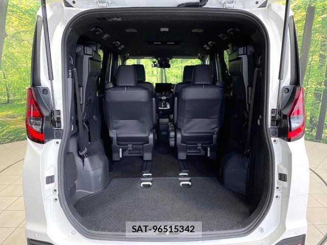 Toyota NOAH 2024-09 8856211-10