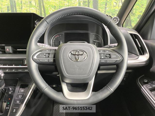 Toyota NOAH 2024-09 8856211-13