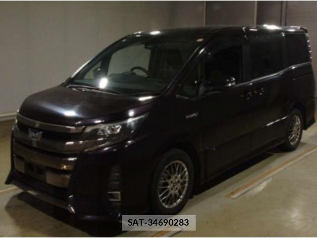 Toyota NOAH 2017-09 8856330-0