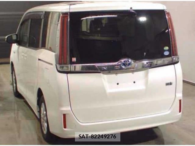 Toyota NOAH 2017-10 8856392-1