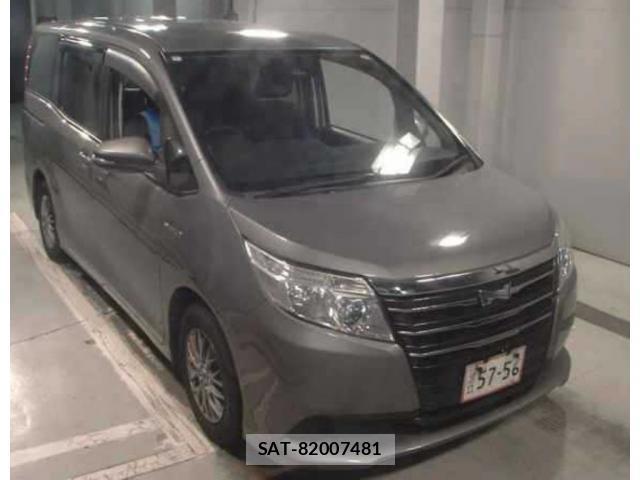 Toyota NOAH 2016-01 8856431-0