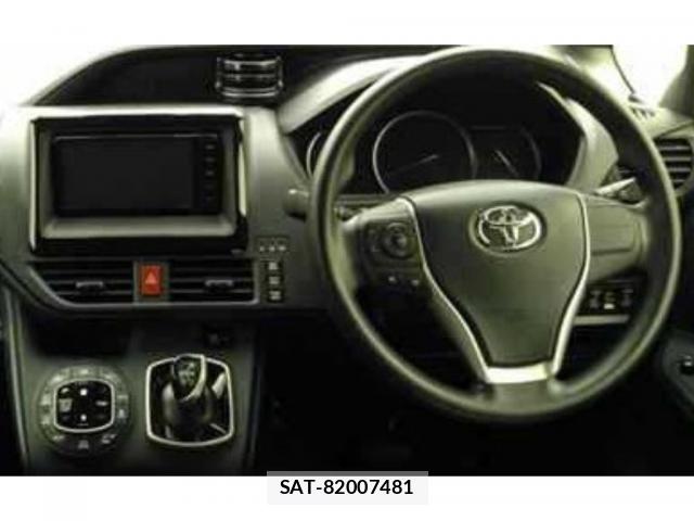 Toyota NOAH 2016-01 8856431-2