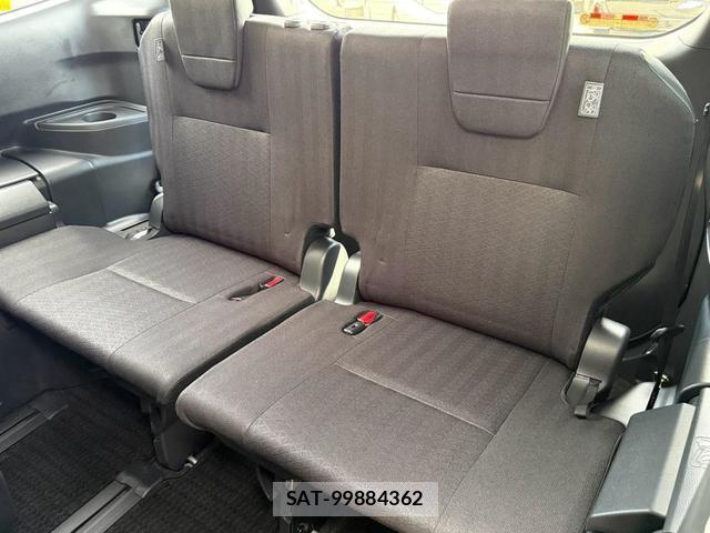 Toyota NOAH 2024-02 8856493-11