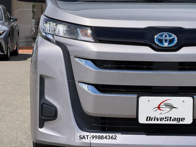 Toyota NOAH 2024-02 8856493-15