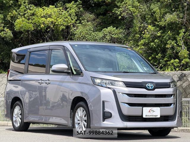 Toyota NOAH 2024-02 8856493-2