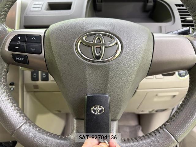 Toyota NOAH 2011-08 8856855-13