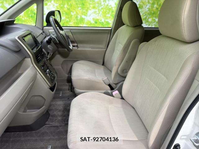 Toyota NOAH 2011-08 8856855-5