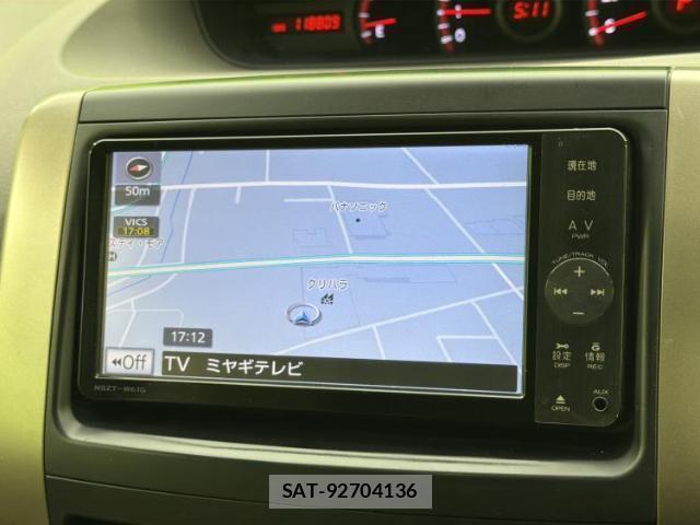 Toyota NOAH 2011-08 8856855-8