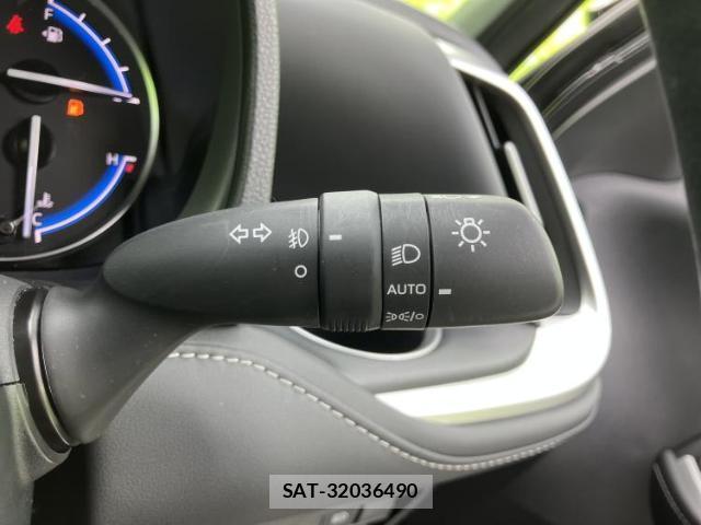 Toyota NOAH 2025-02 8856946-15