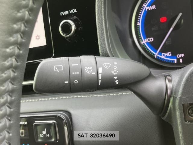Toyota NOAH 2025-02 8856946-16