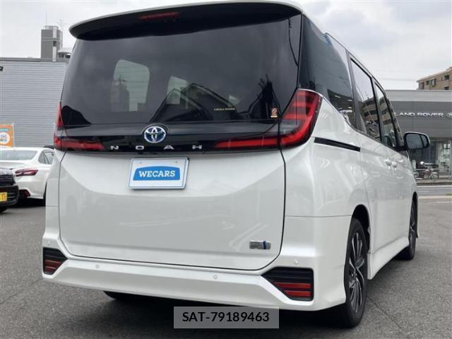 Toyota NOAH 2022-10 8856954-2