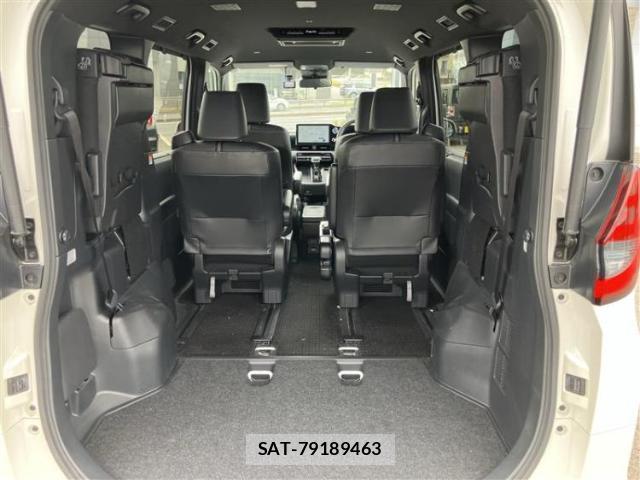 Toyota NOAH 2022-10 8856954-7