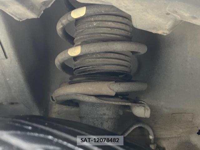 Nissan NOTE 2014-12 8853910-19