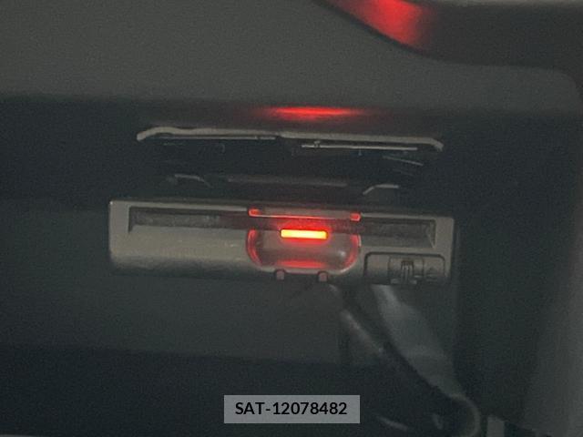 Nissan NOTE 2014-12 8853910-7