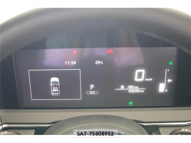 Nissan NOTE 2023-08 8853934-6