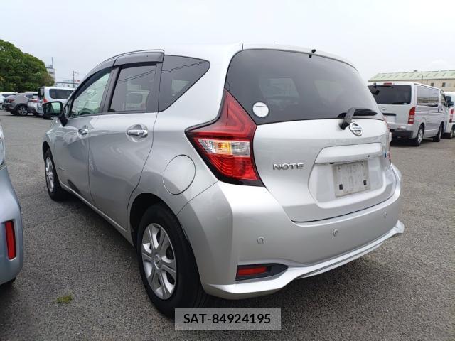 Nissan NOTE 2019-09 8854139-5