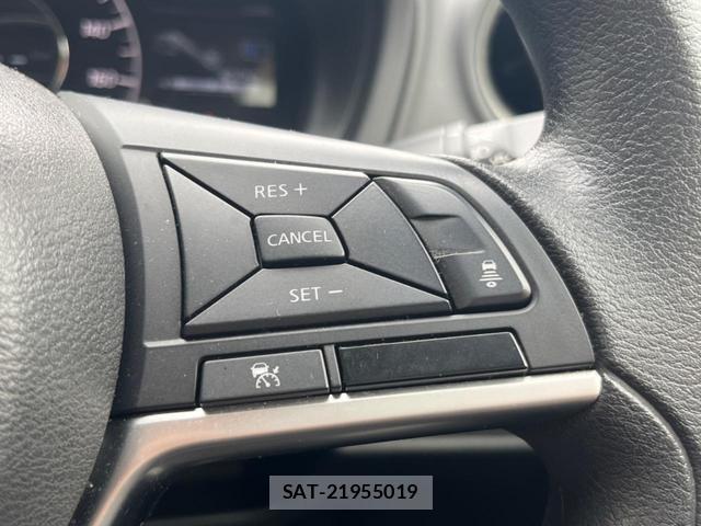Nissan NOTE 2020-03 8854297-4