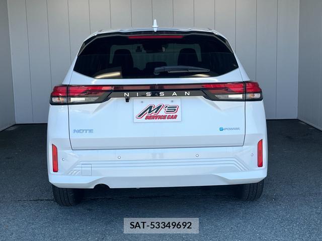Nissan NOTE 2024-04 8854799-9
