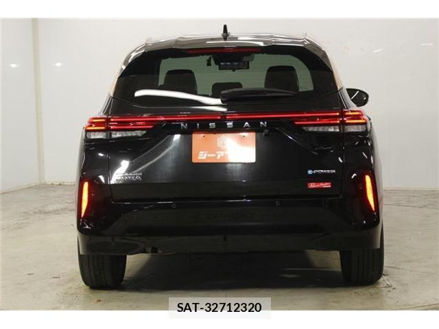 Nissan NOTE 2021-11 8854844-5