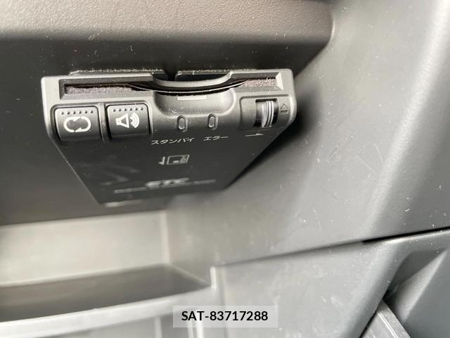 Nissan NOTE 2017-11 8855052-4