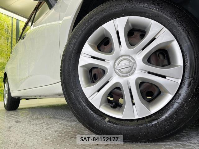 Nissan NOTE 2017-09 8855112-13
