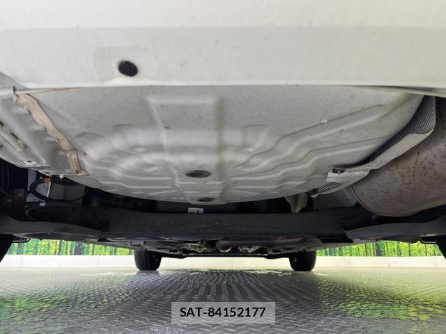 Nissan NOTE 2017-09 8855112-19