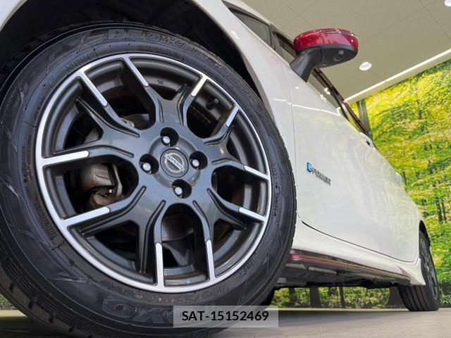 Nissan NOTE 2017-03 8855168-12