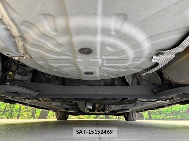 Nissan NOTE 2017-03 8855168-18