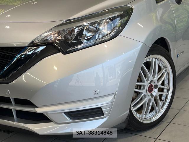 Nissan NOTE 2017-11 8855169-11