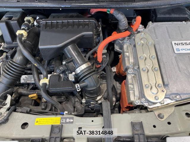 Nissan NOTE 2017-11 8855169-17