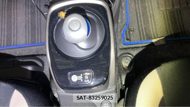 Nissan NOTE 2017-09 8855288-14