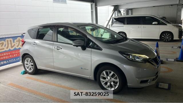 Nissan NOTE 2017-09 8855288-3