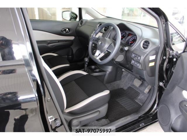 Nissan NOTE 2018-03 8855596-17