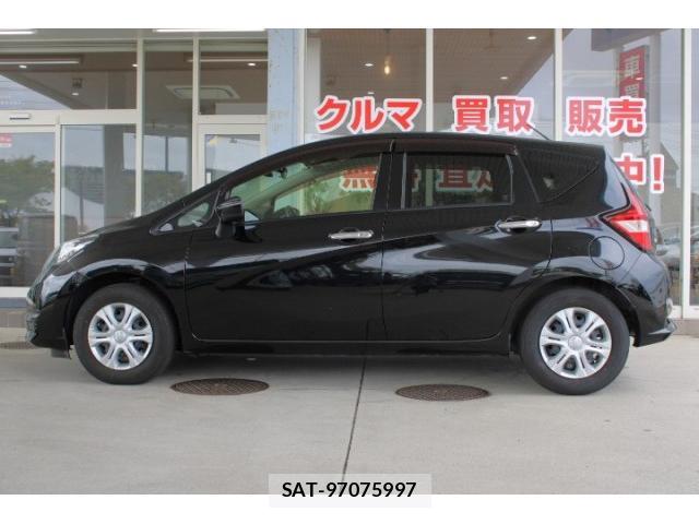 Nissan NOTE 2018-03 8855596-2