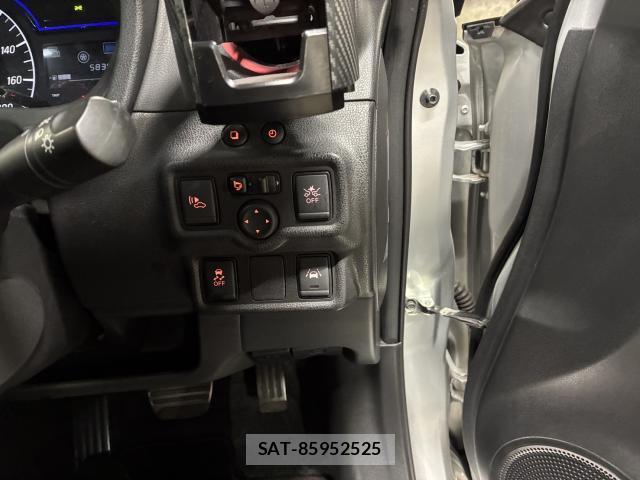 Nissan NOTE 2018-03 8856656-18