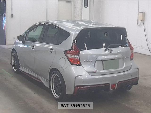 Nissan NOTE 2018-03 8856656-4