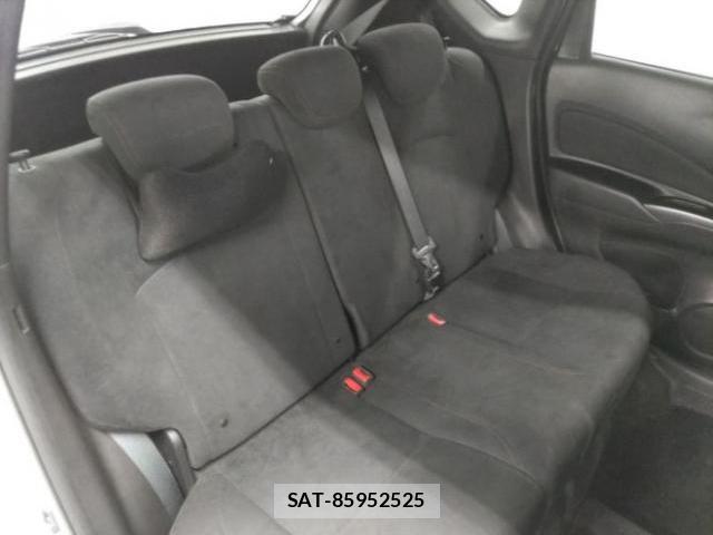Nissan NOTE 2018-03 8856656-5