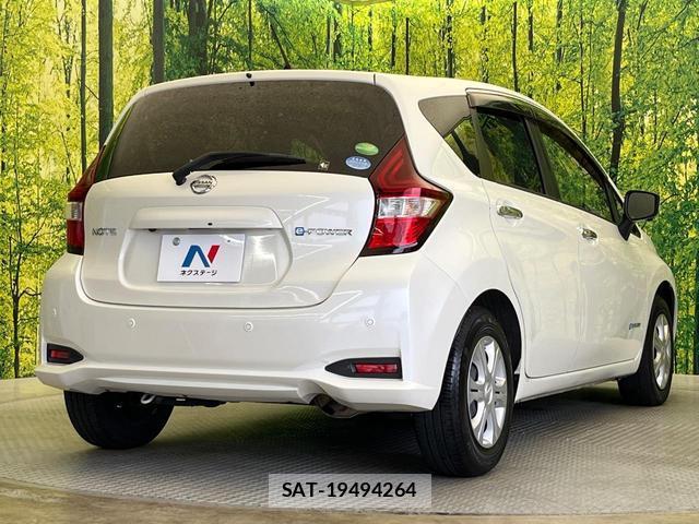 Nissan NOTE 2018-01 8856685-16