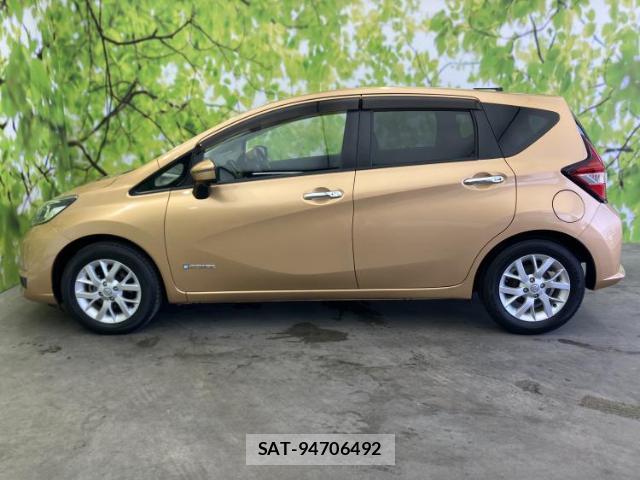 Nissan NOTE 2017-09 8856893-1