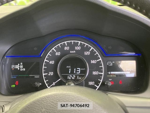 Nissan NOTE 2017-09 8856893-14