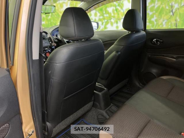 Nissan NOTE 2017-09 8856893-7