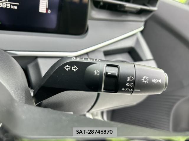 Nissan NOTE 2021-10 8856918-16