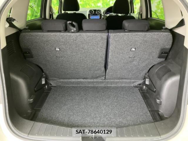 Nissan NOTE 2014-11 8856959-7