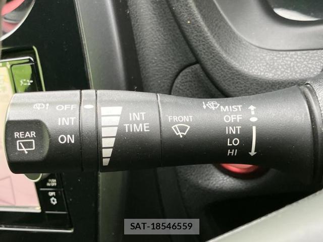 Nissan NOTE 2017-08 8856969-16