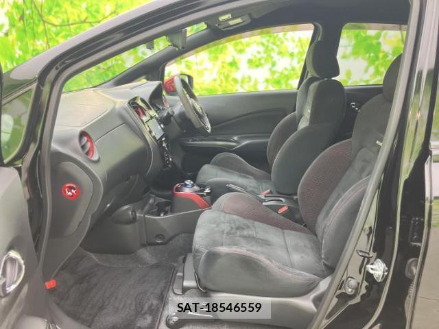 Nissan NOTE 2017-08 8856969-5