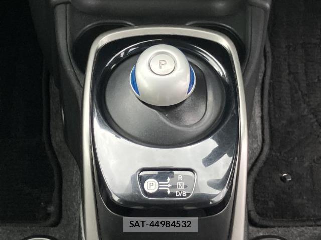 Nissan NOTE 2019-06 8857106-16