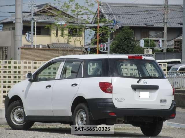 Nissan NV150 AD 2017-05 8855983-10